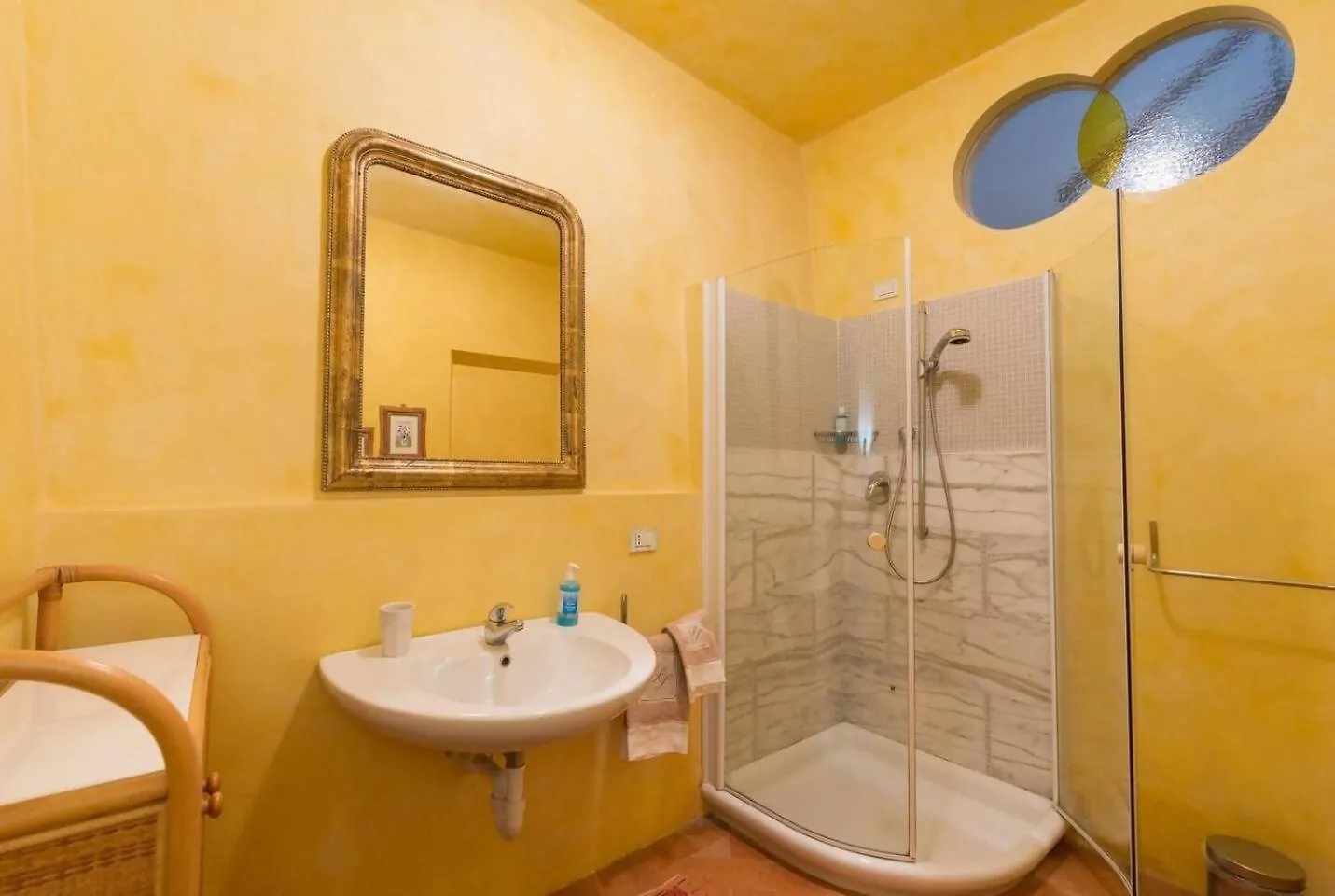 Farm stay Villa San Simone Pistoia