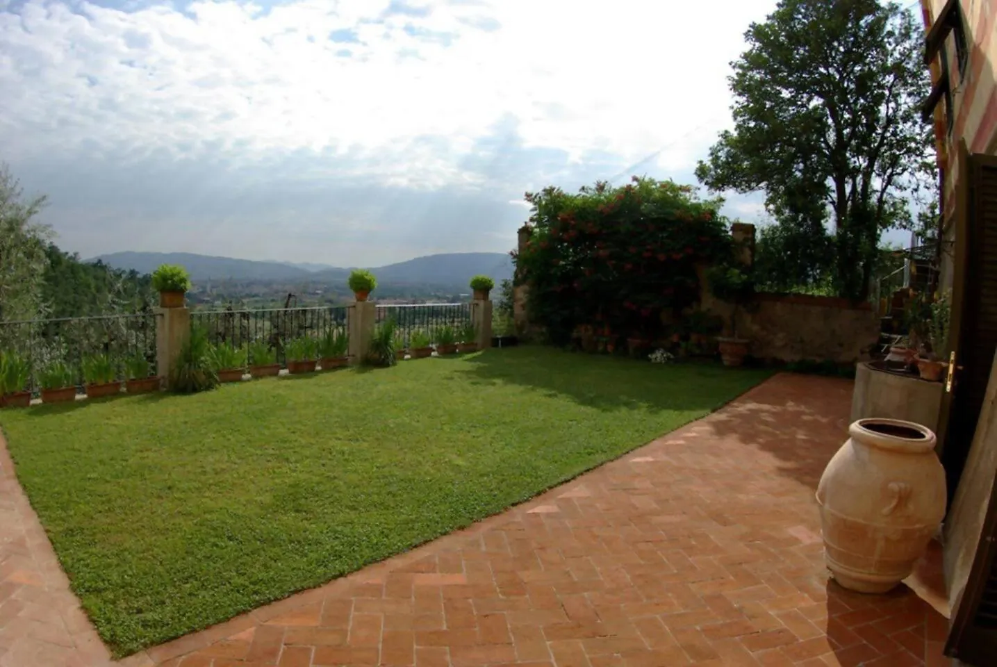 Villa San Simone Pistoia Farm stay