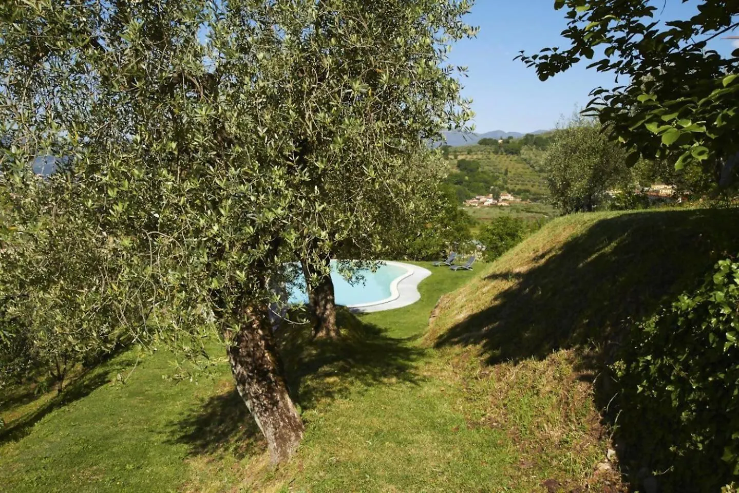 Villa San Simone Pistoia 0*,