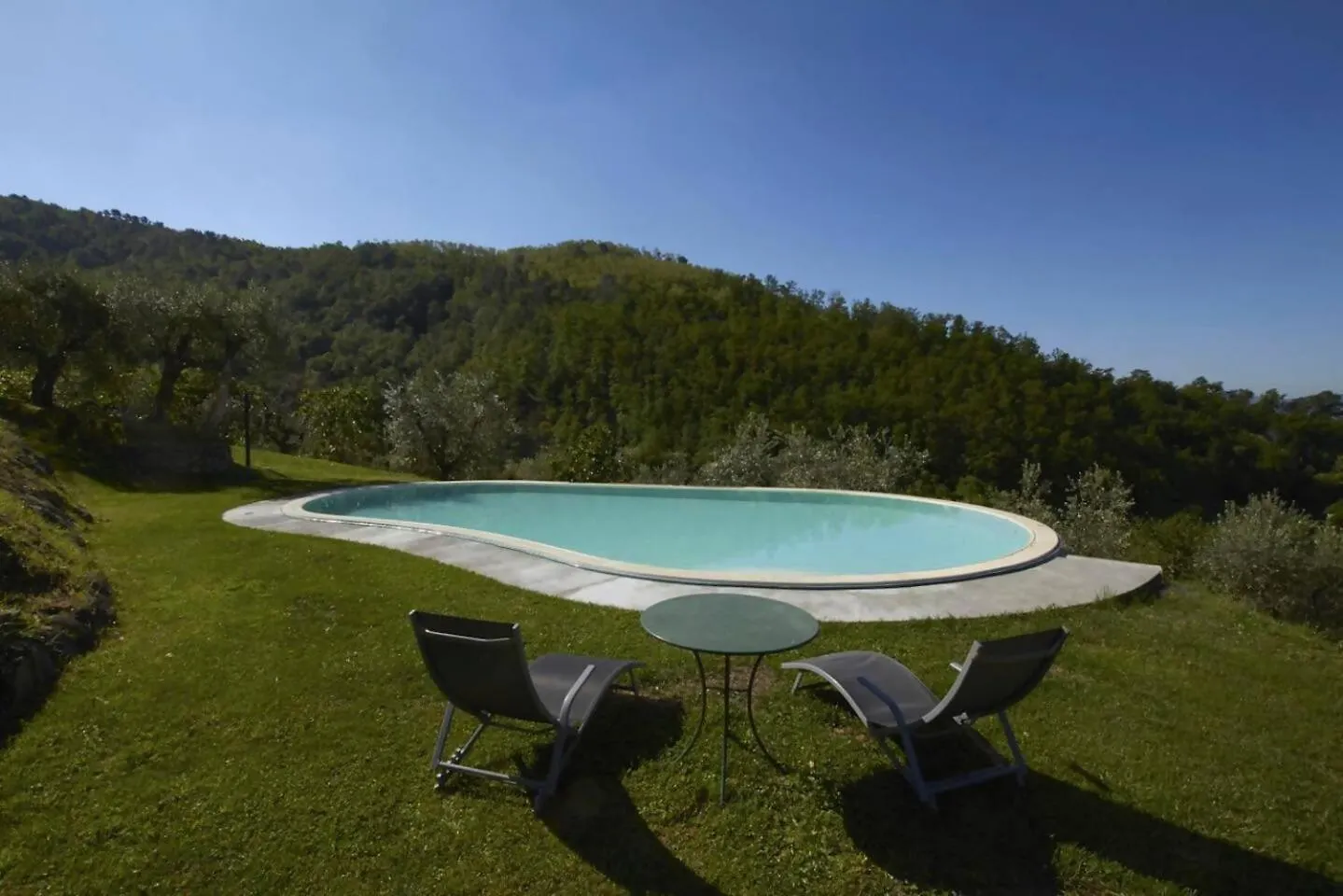 Farm stay Villa San Simone Pistoia Italy